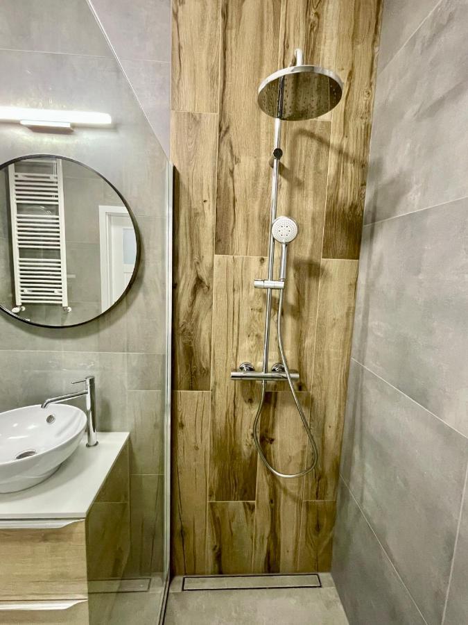 Modern Green Apartment Krakow Luaran gambar