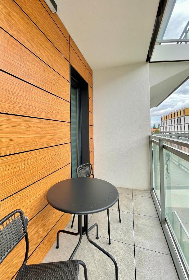Modern Green Apartment Krakow Luaran gambar